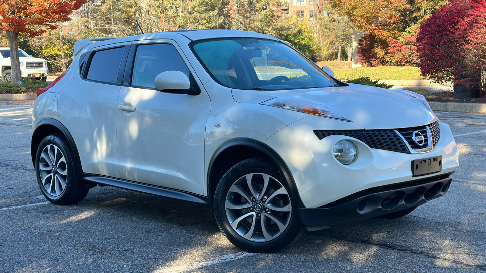 2013 Nissan JUKE SV 1