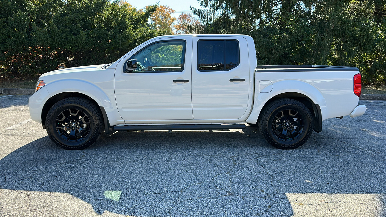 2021 Nissan Frontier SV 28