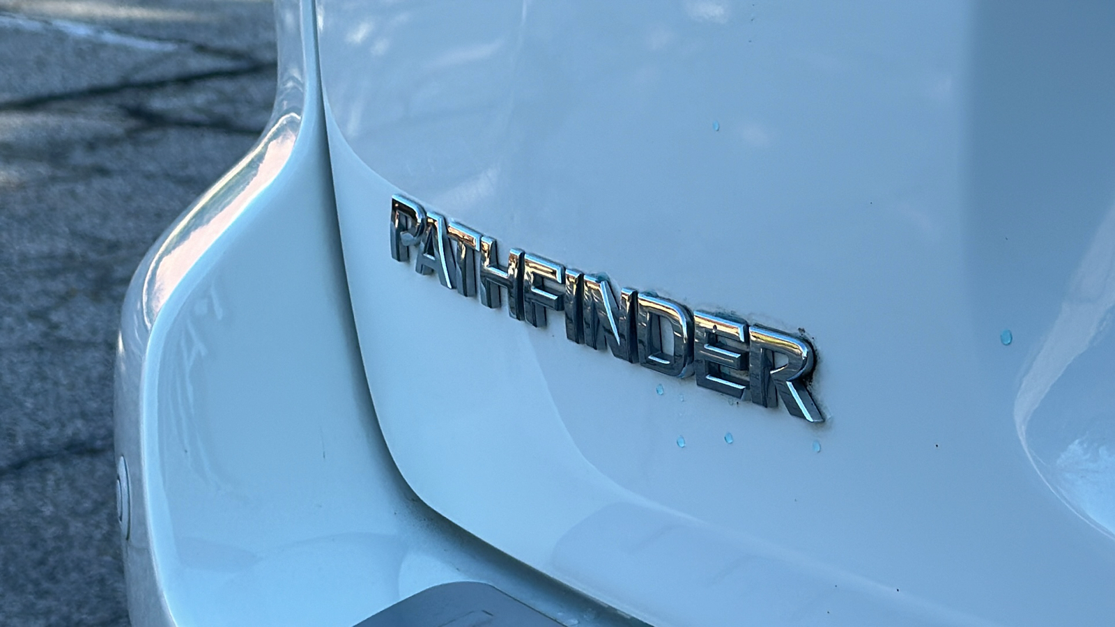 2020 Nissan Pathfinder S 10