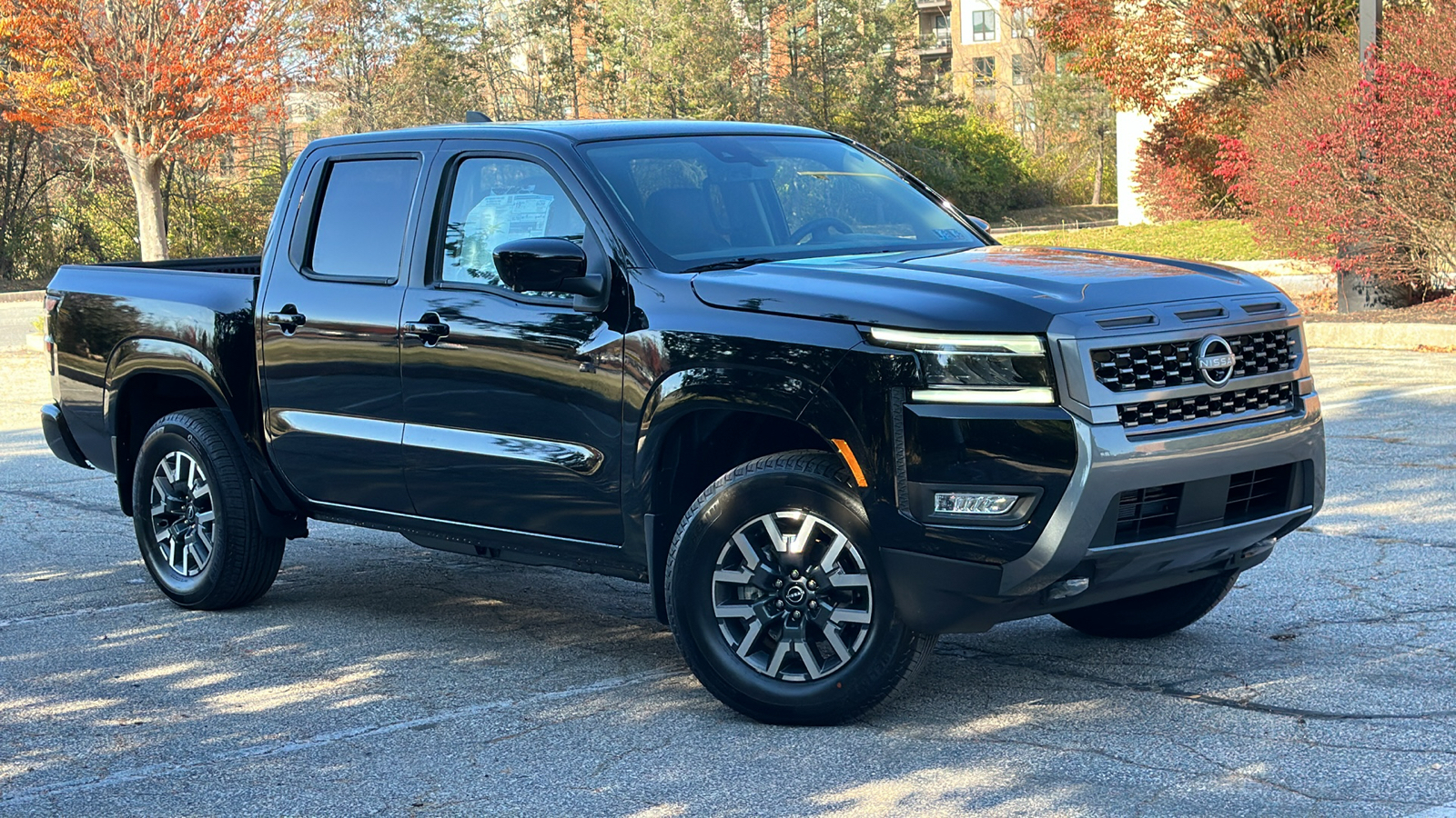 2025 Nissan Frontier SL 1