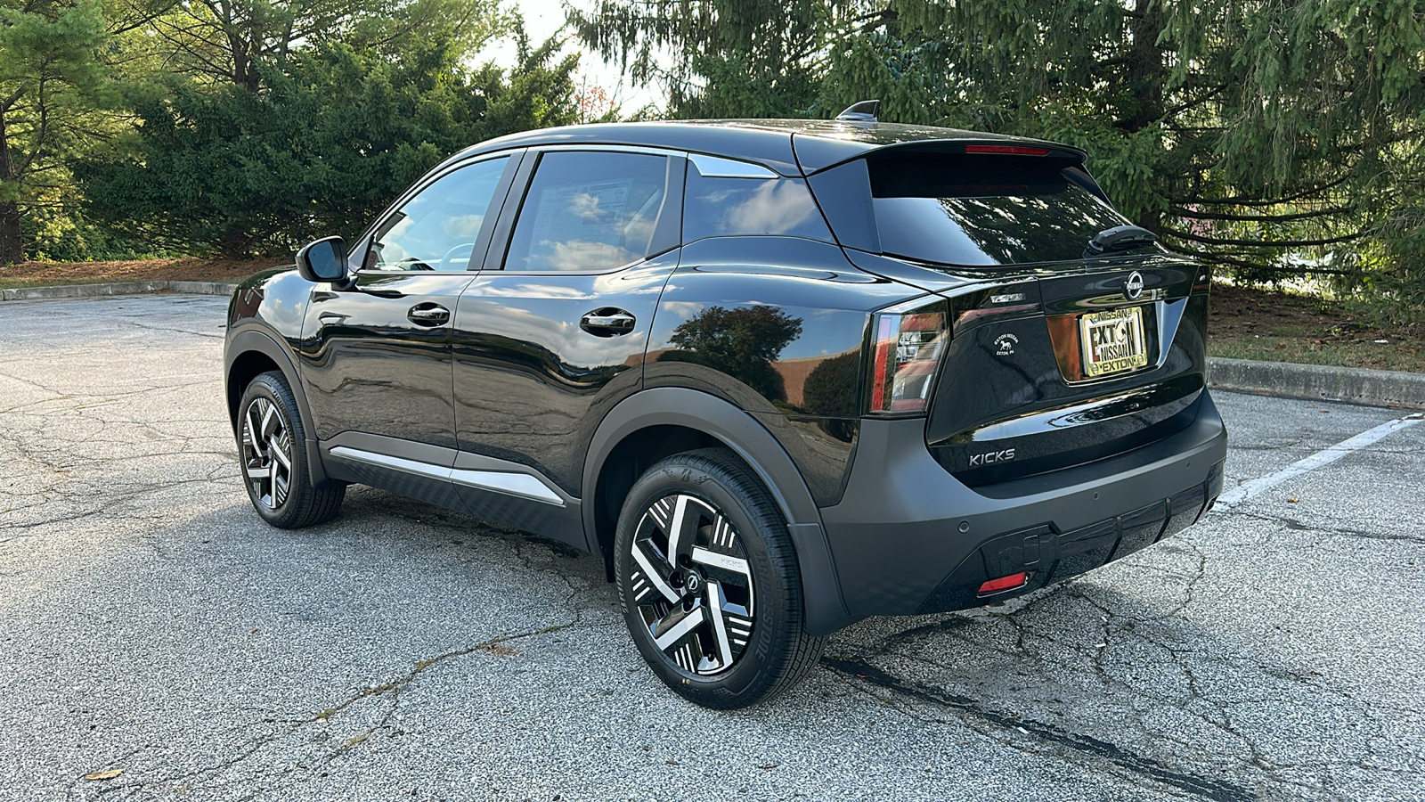 2025 Nissan Kicks SV 5