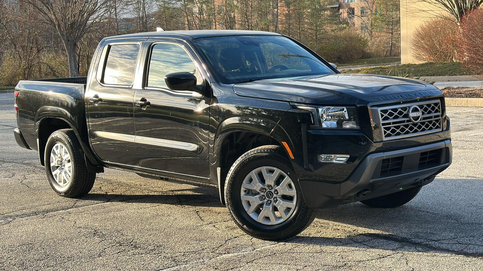 2024 Nissan Frontier SV 1