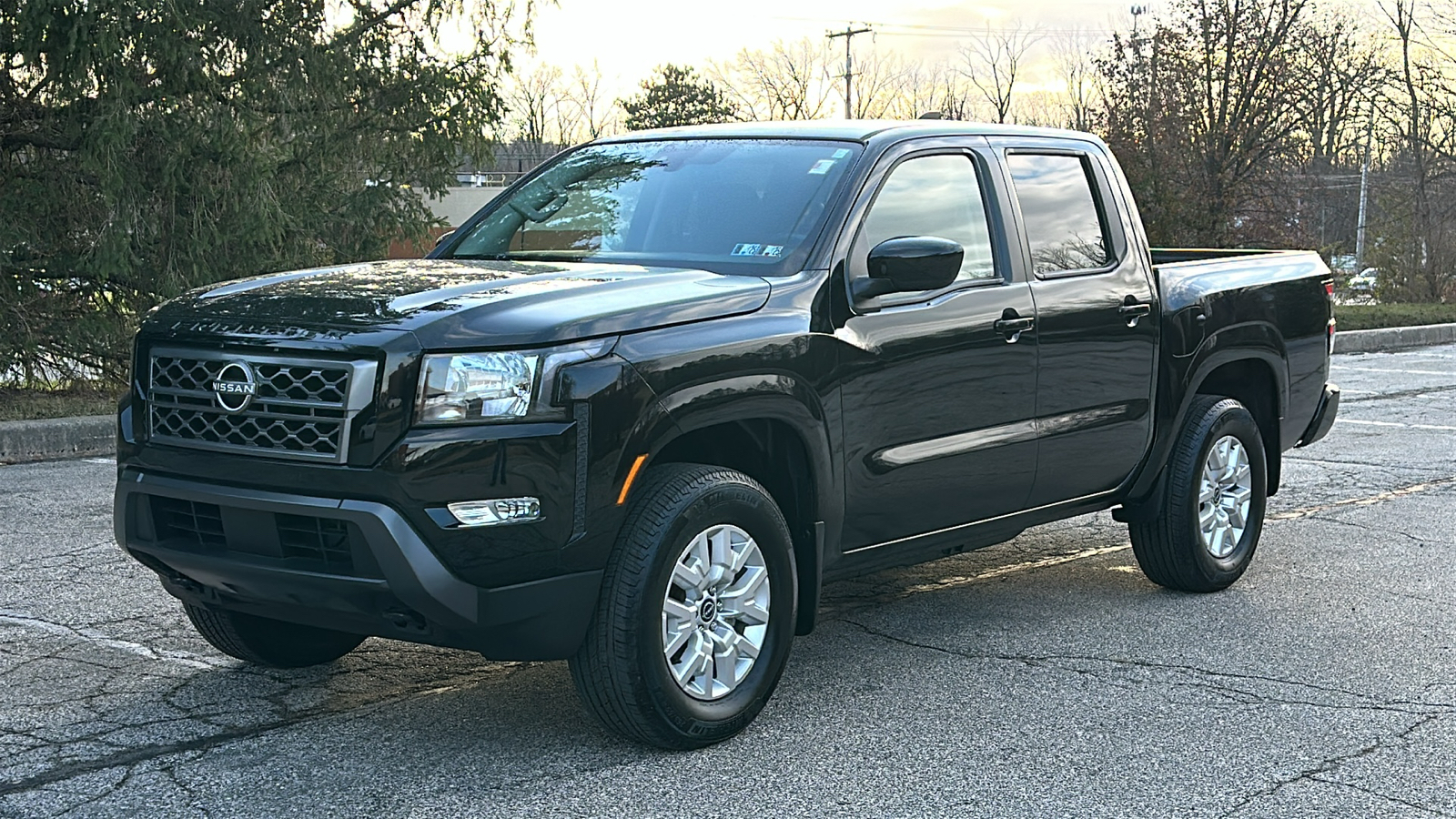 2024 Nissan Frontier SV 2