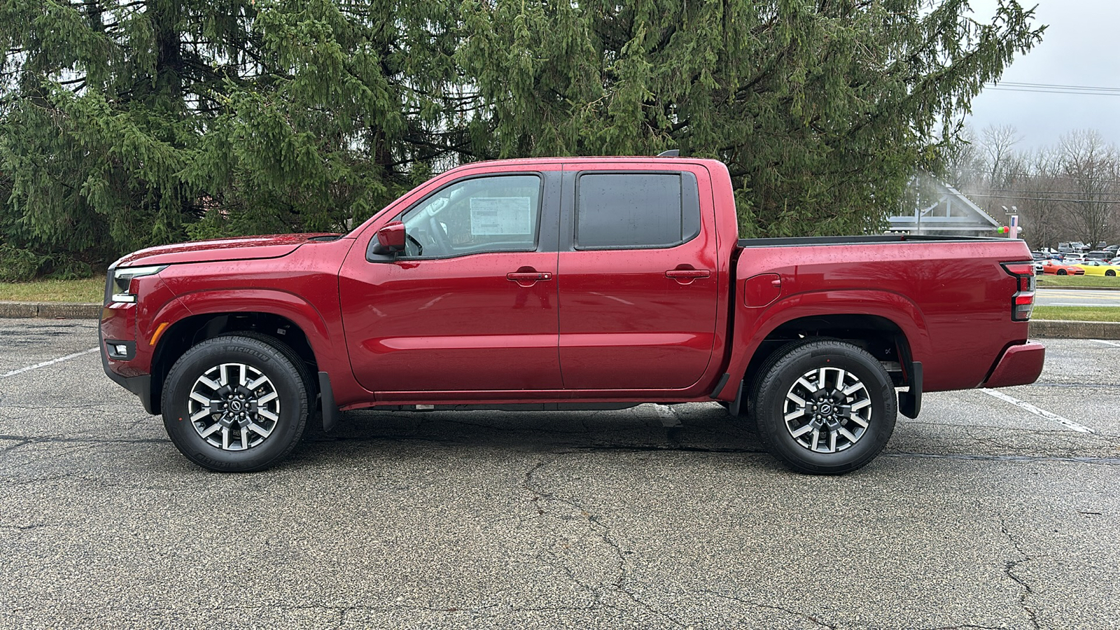 2025 Nissan Frontier SL 13