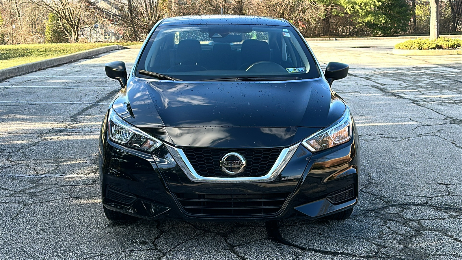 2022 Nissan Versa S 3