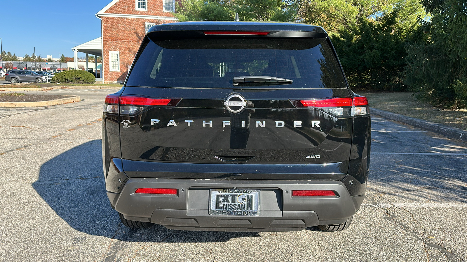 2024 Nissan Pathfinder S 4