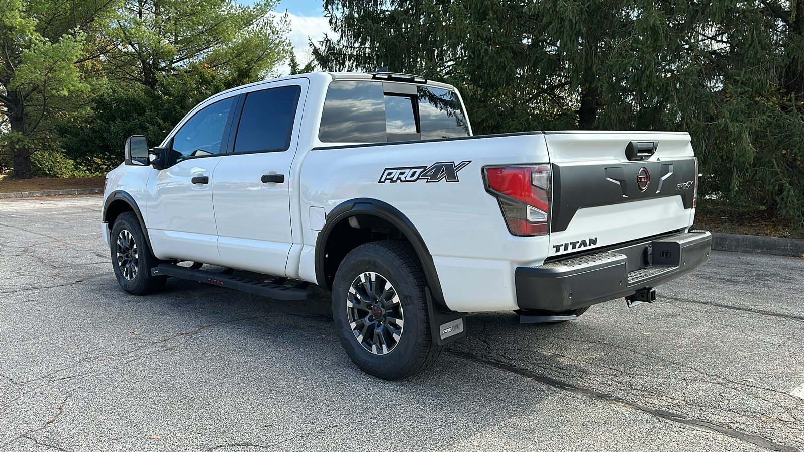 2024 Nissan Titan PRO-4X 5