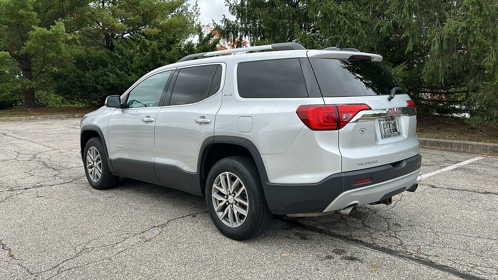 2017 GMC Acadia SLE 8