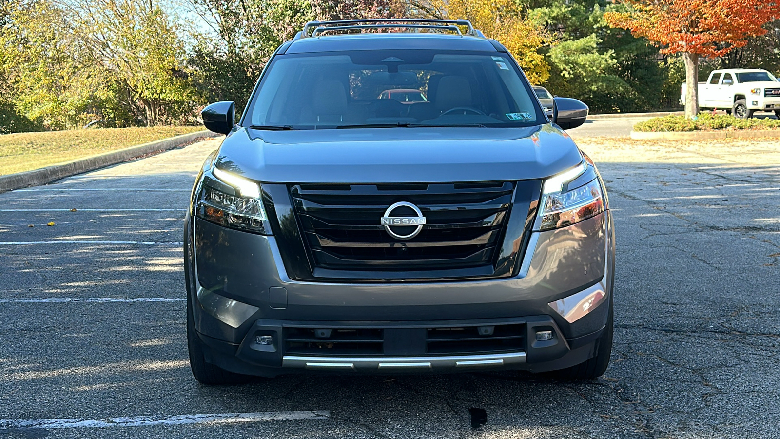 2022 Nissan Pathfinder SL 3