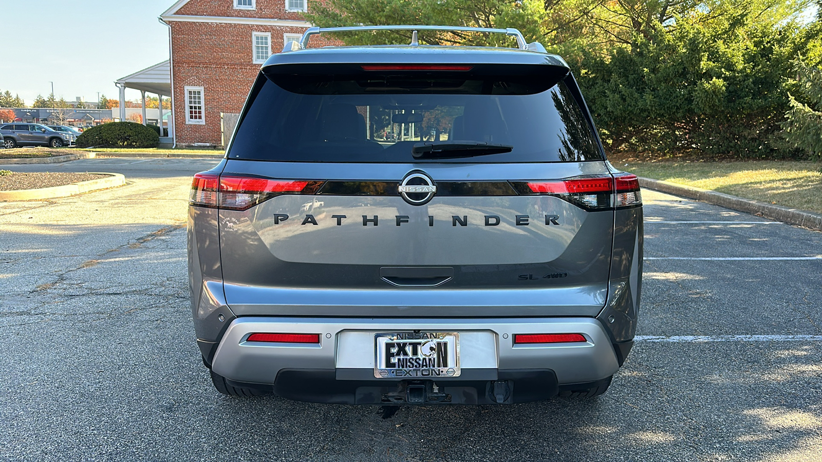 2022 Nissan Pathfinder SL 6