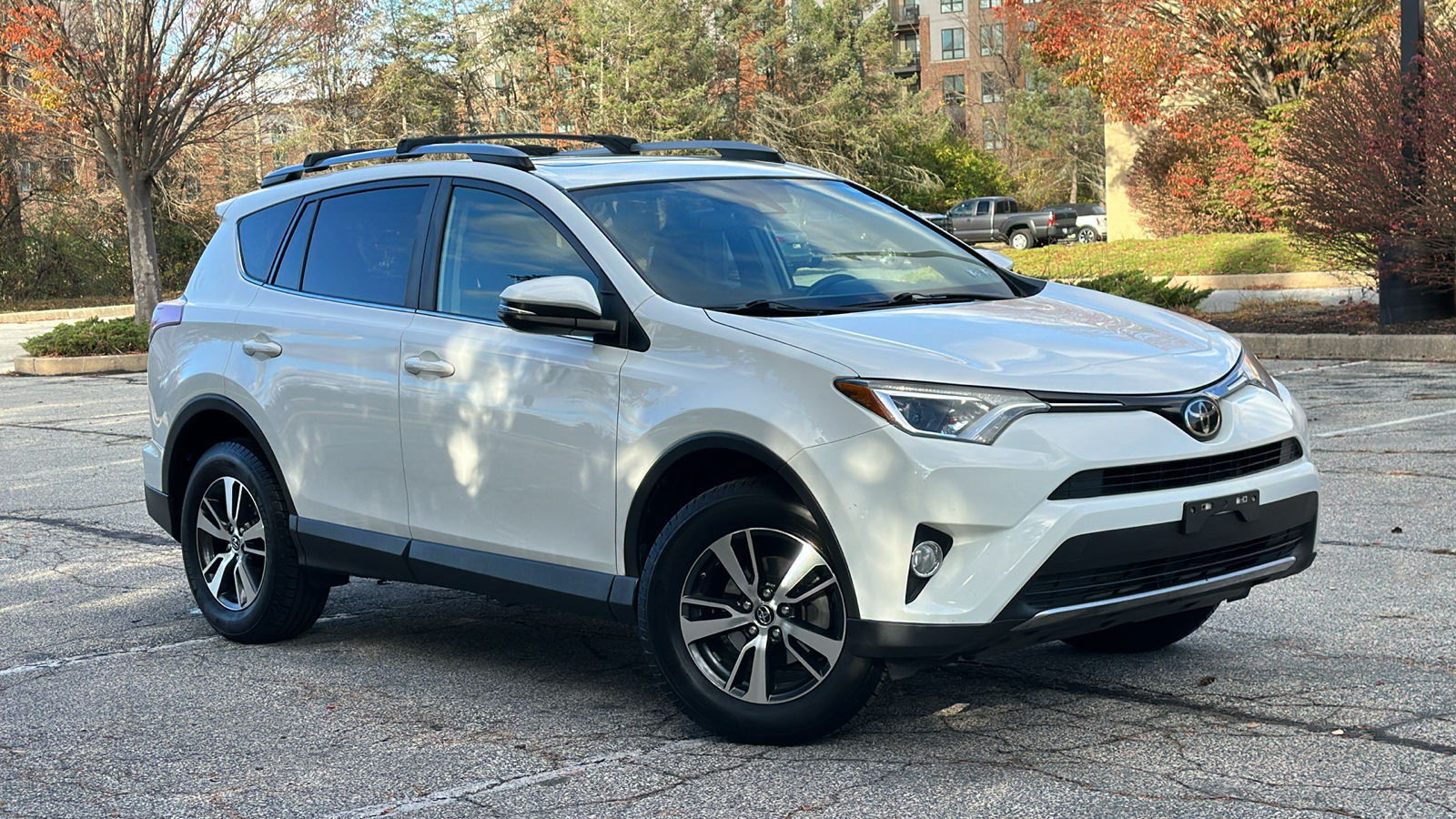 2017 Toyota RAV4 XLE 1