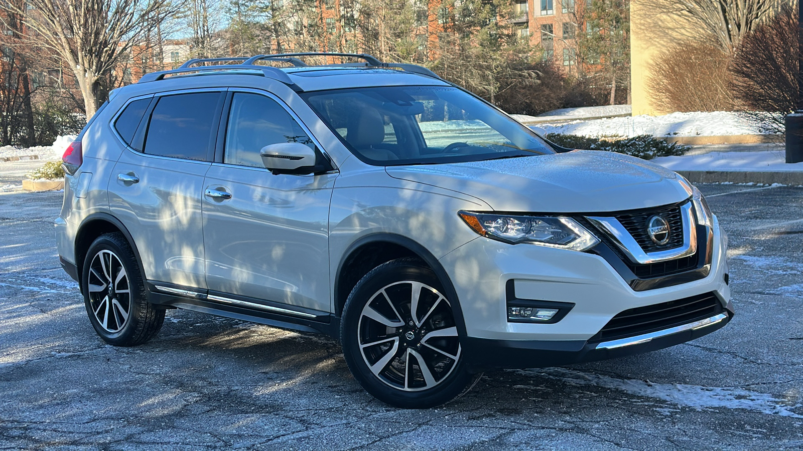 2018 Nissan Rogue SL 1