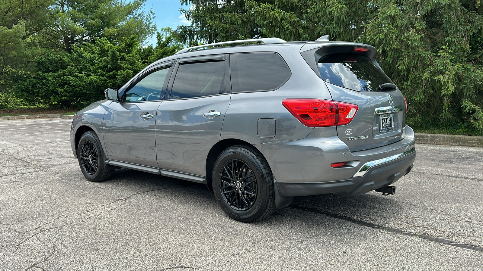 2019 Nissan Pathfinder S 7