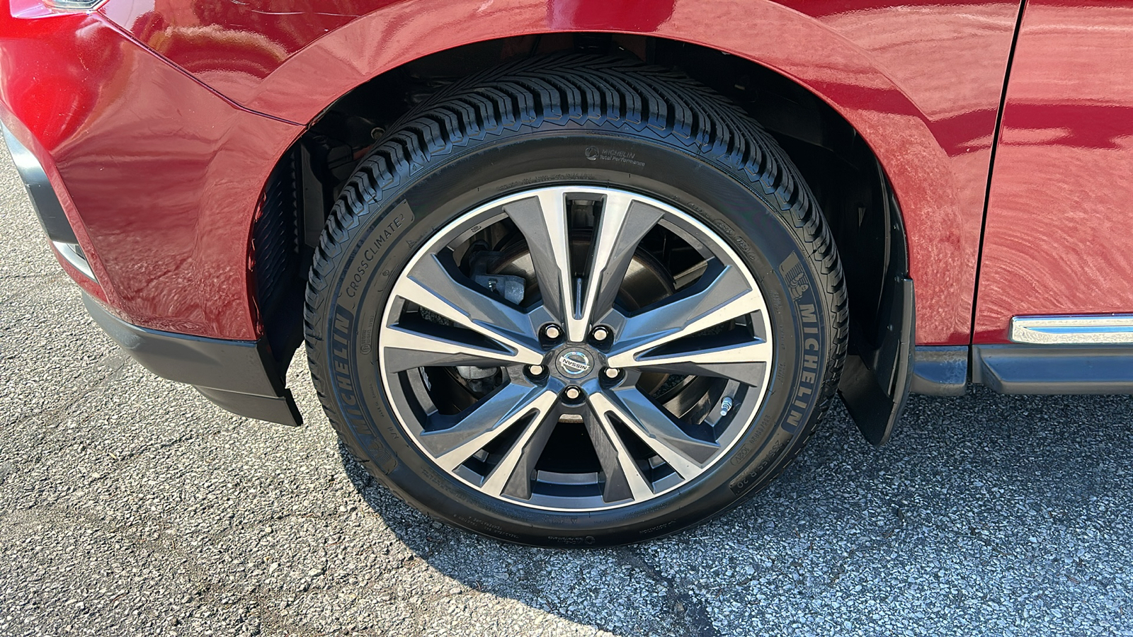 2018 Nissan Pathfinder Platinum 9