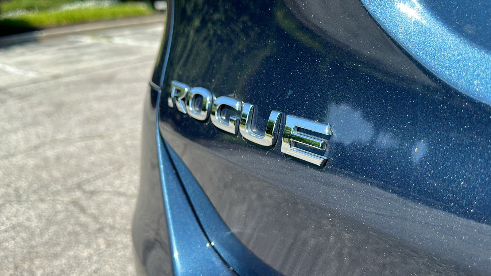 2016 Nissan Rogue S 10