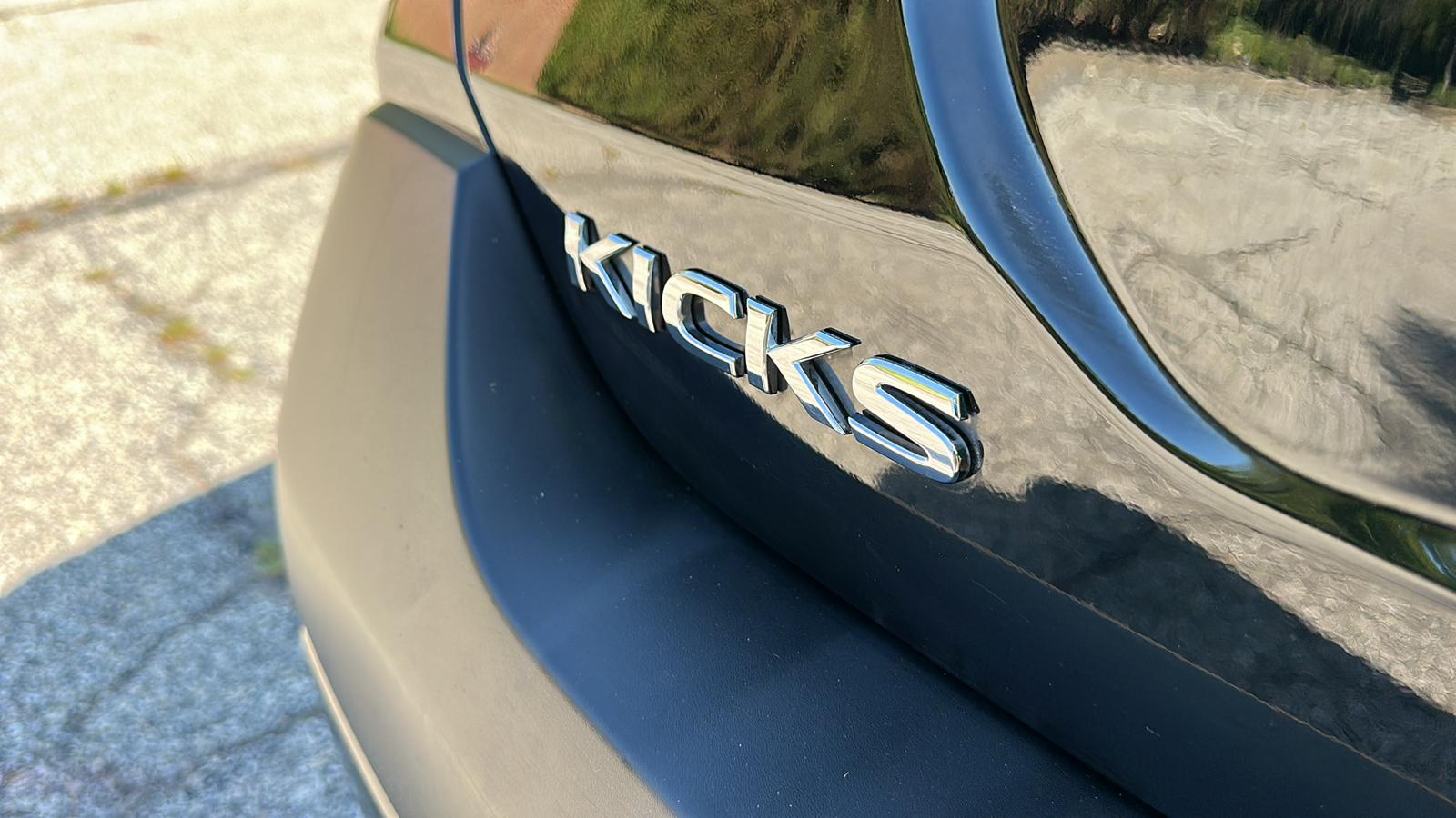 2018 Nissan Kicks SR 11