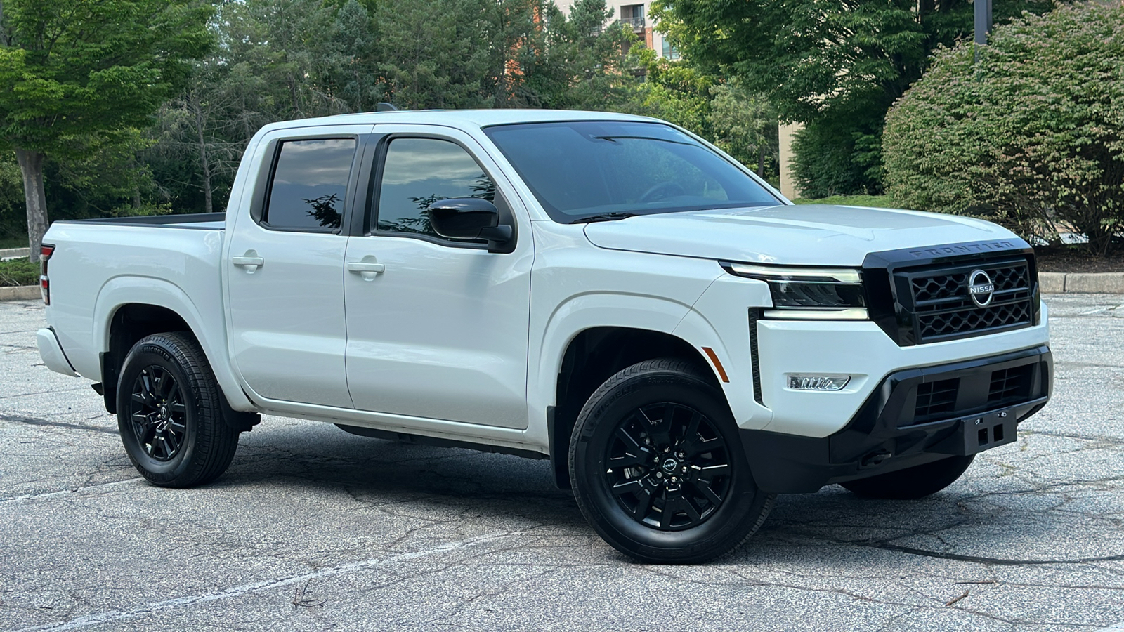 2023 Nissan Frontier SV 1