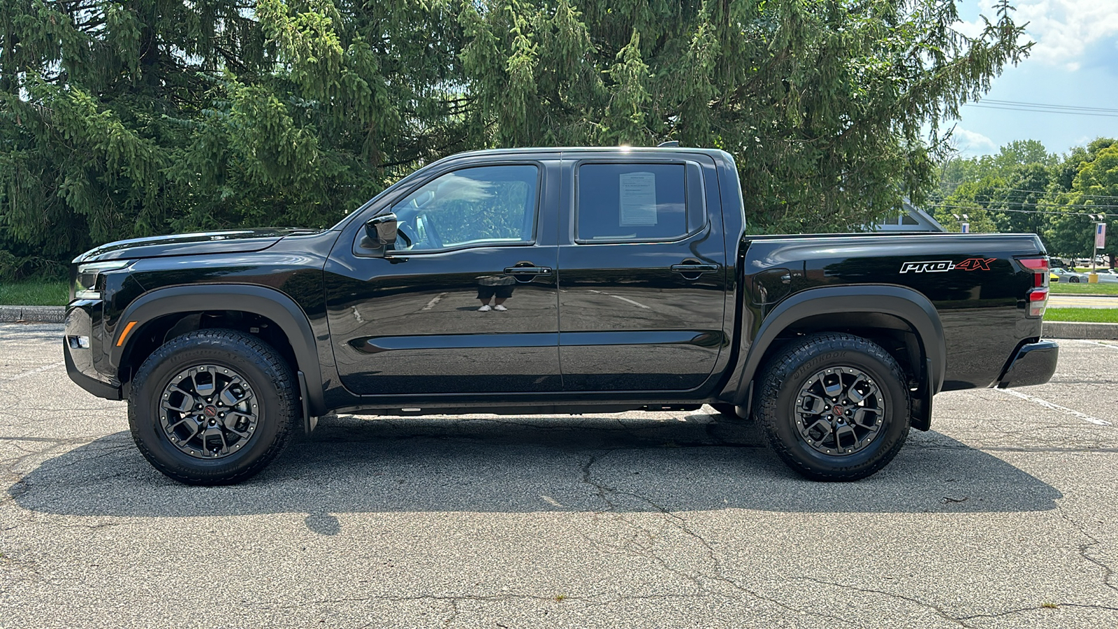 2023 Nissan Frontier PRO-4X 28