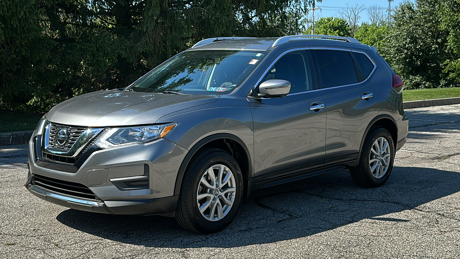 2018 Nissan Rogue SV 2