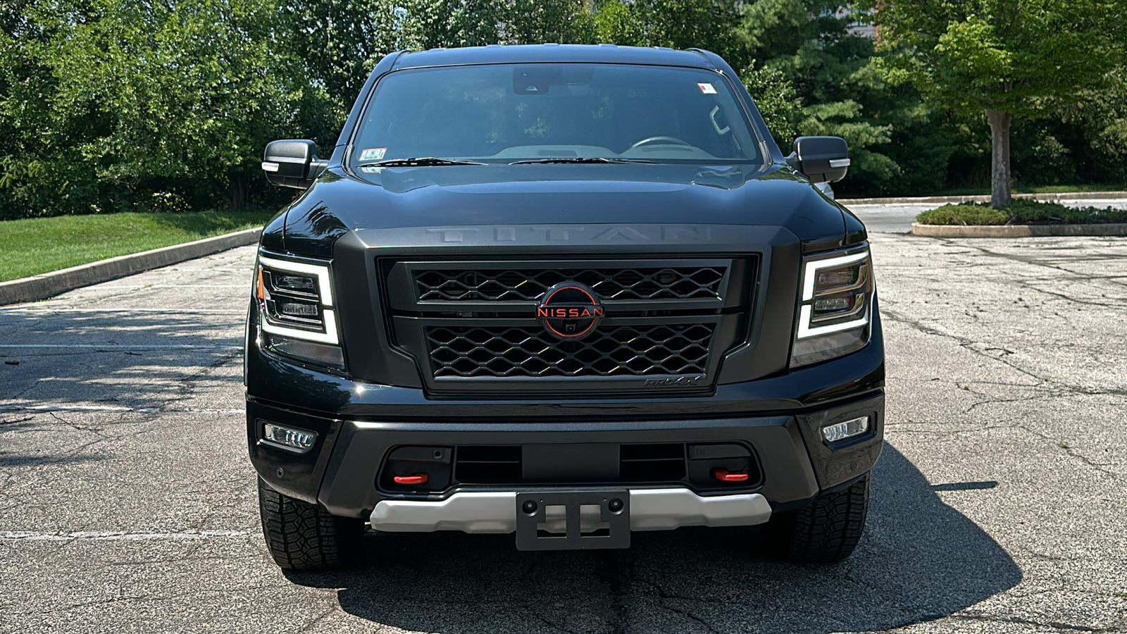 2023 Nissan Titan PRO-4X 3