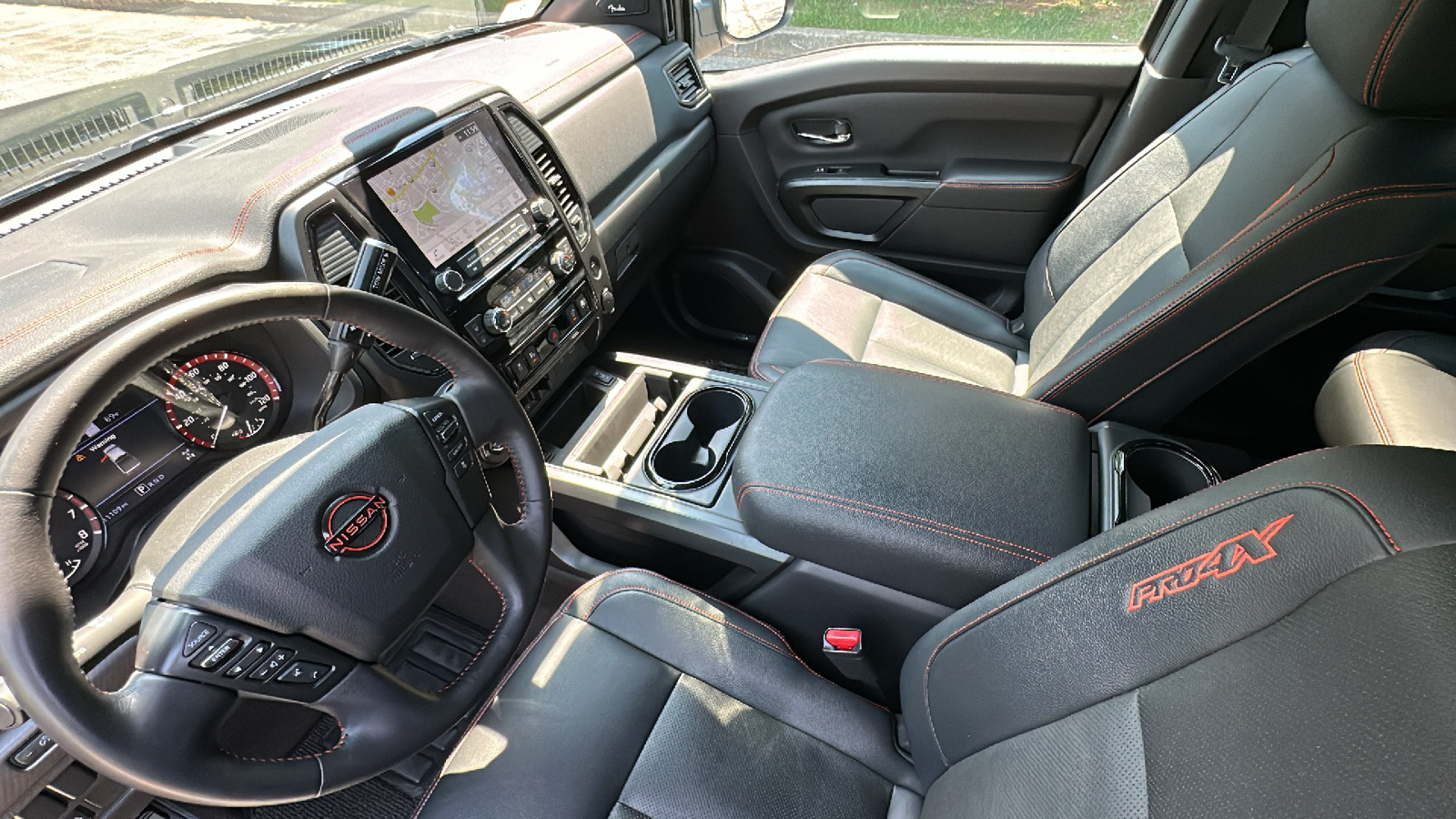 2023 Nissan Titan PRO-4X 22