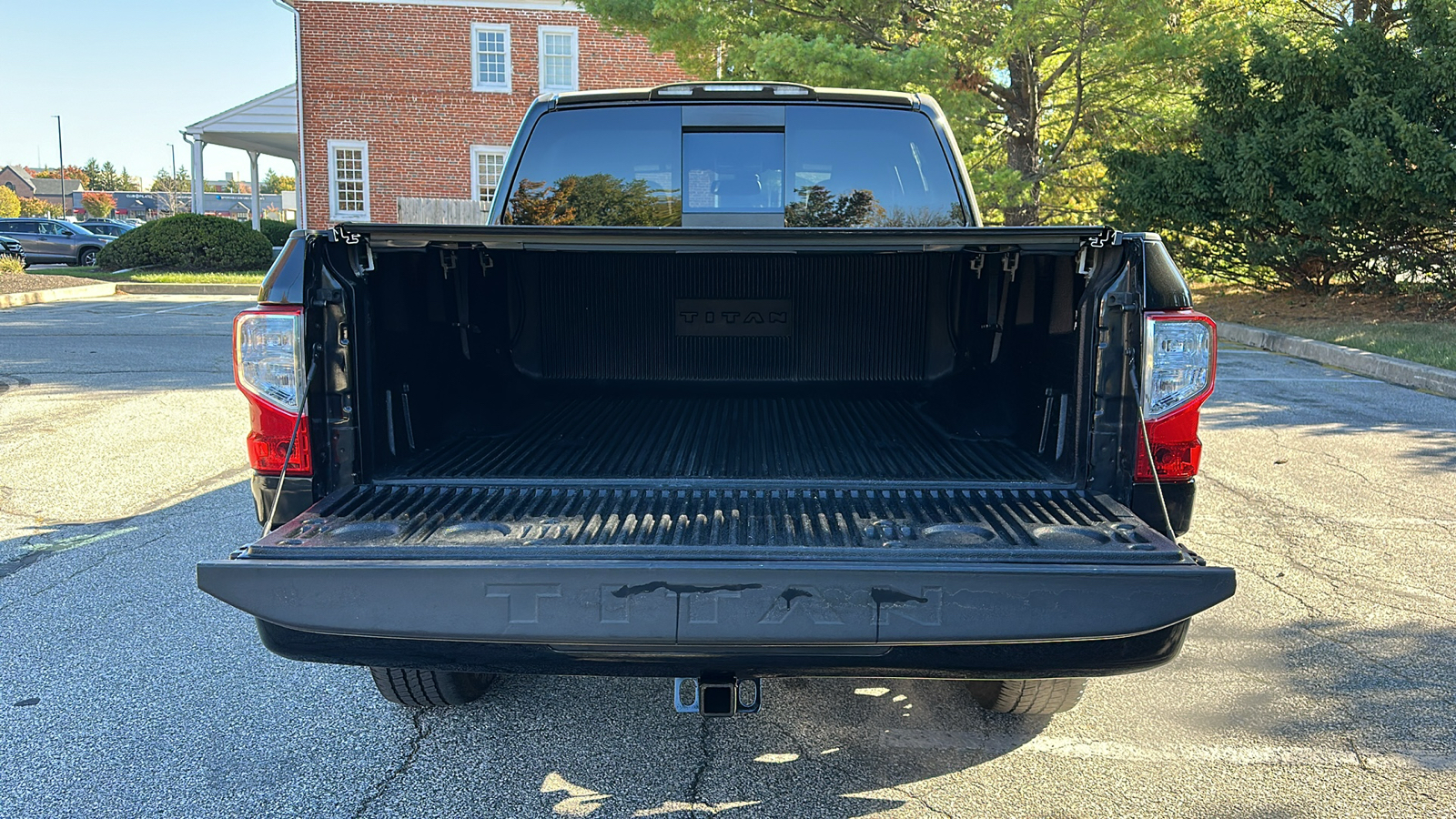 2019 Nissan Titan SV 7