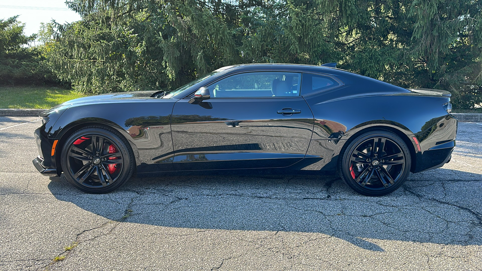 2023 Chevrolet Camaro 2LT 28