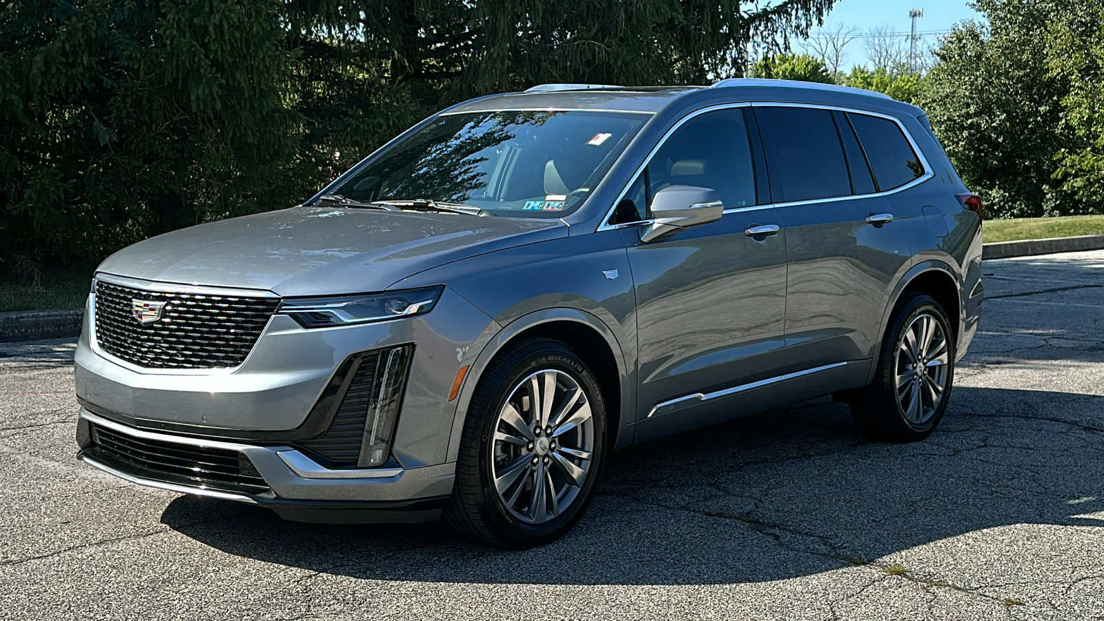 2022 Cadillac XT6 Premium Luxury 2