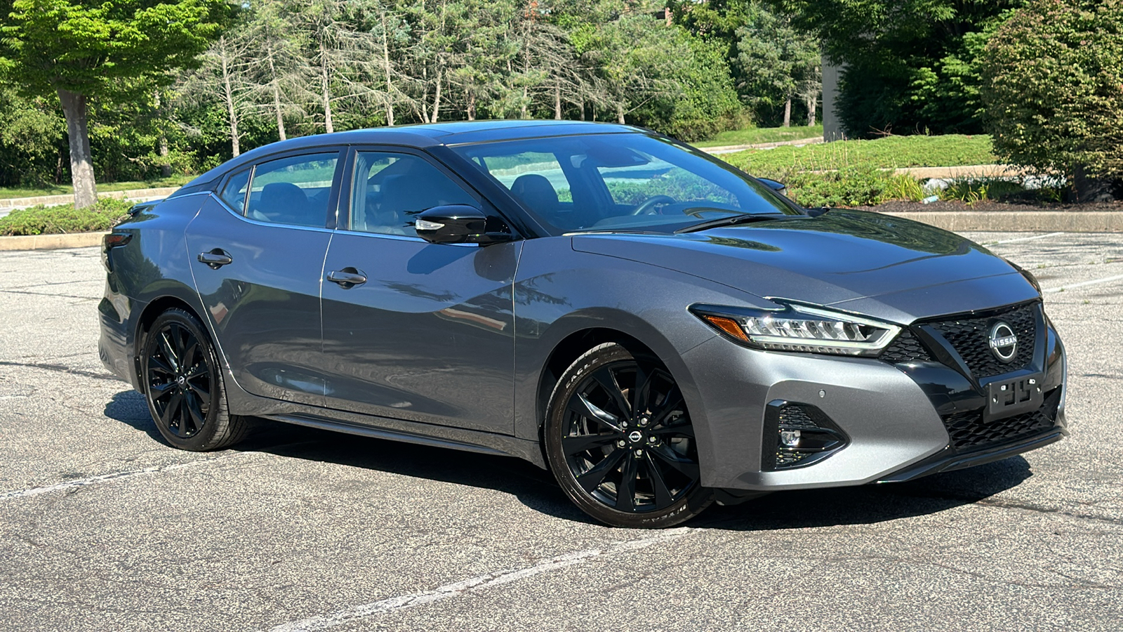 2023 Nissan Maxima SR 1