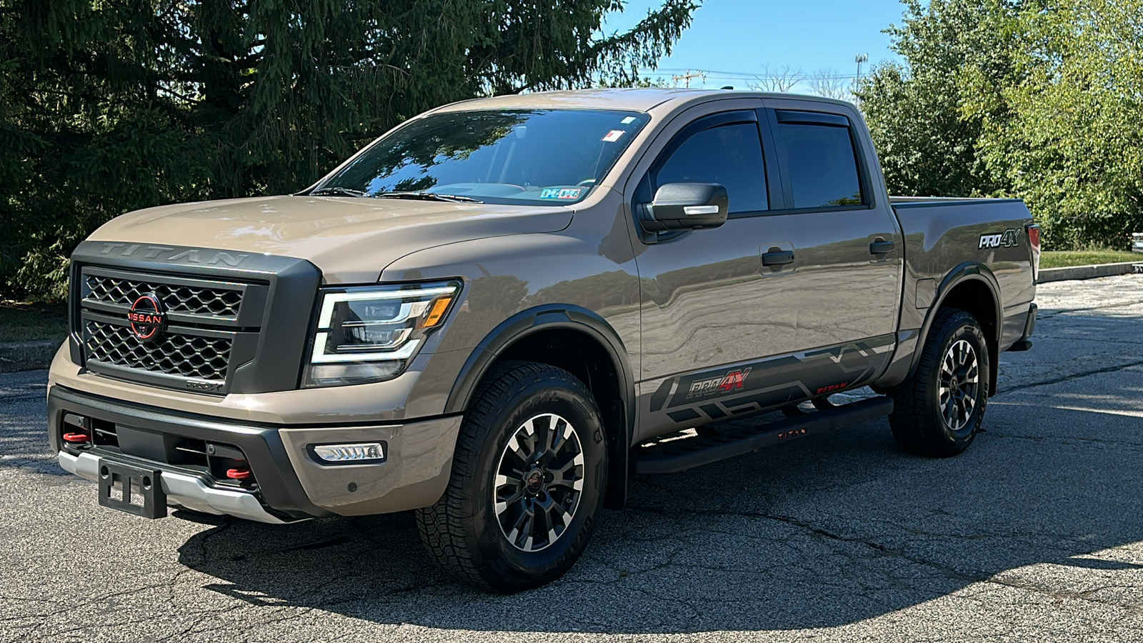 2023 Nissan Titan PRO-4X 2