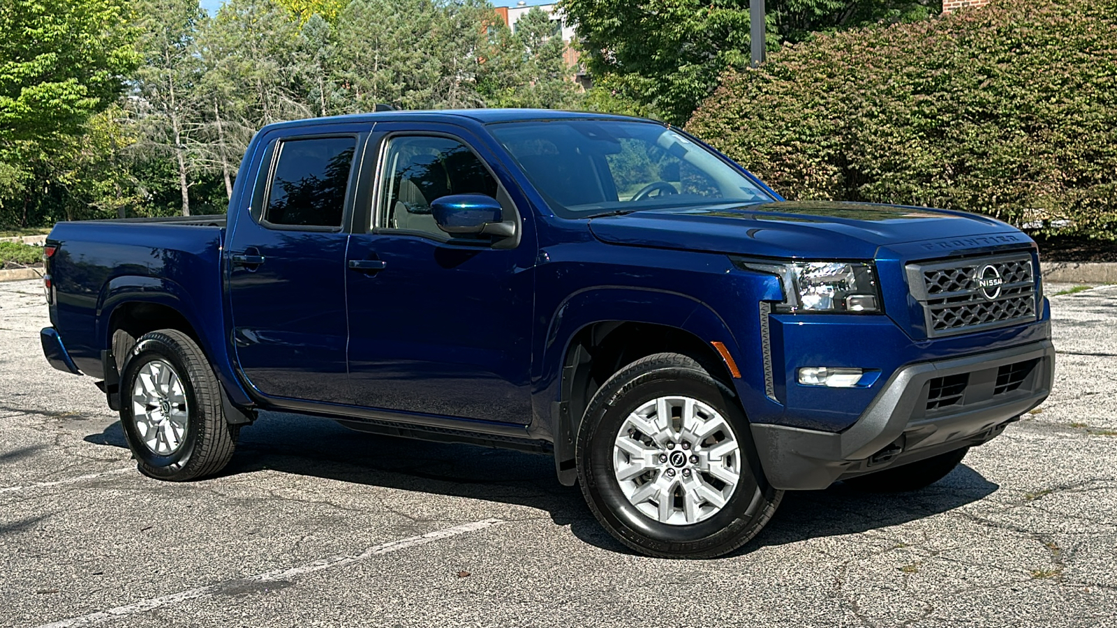 2023 Nissan Frontier SV 1