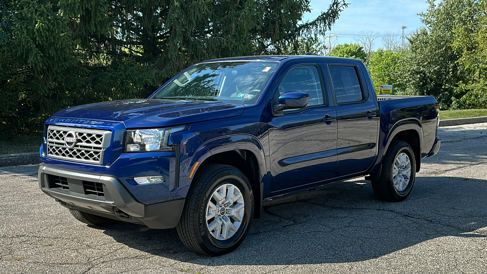 2023 Nissan Frontier SV 2