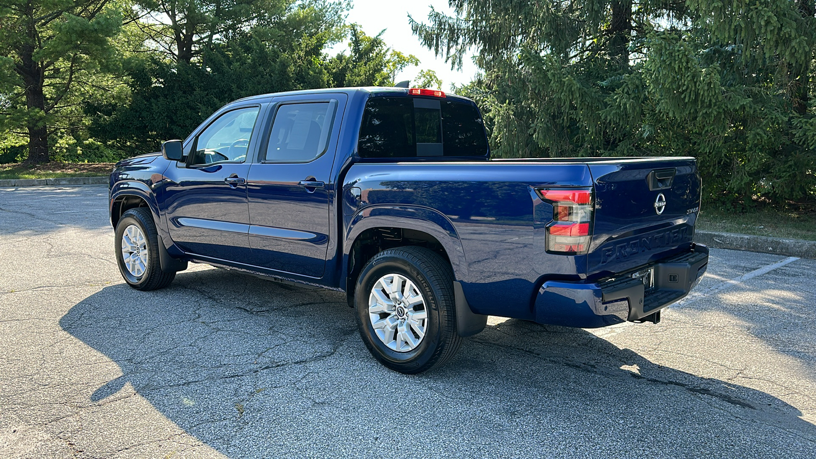 2023 Nissan Frontier SV 8