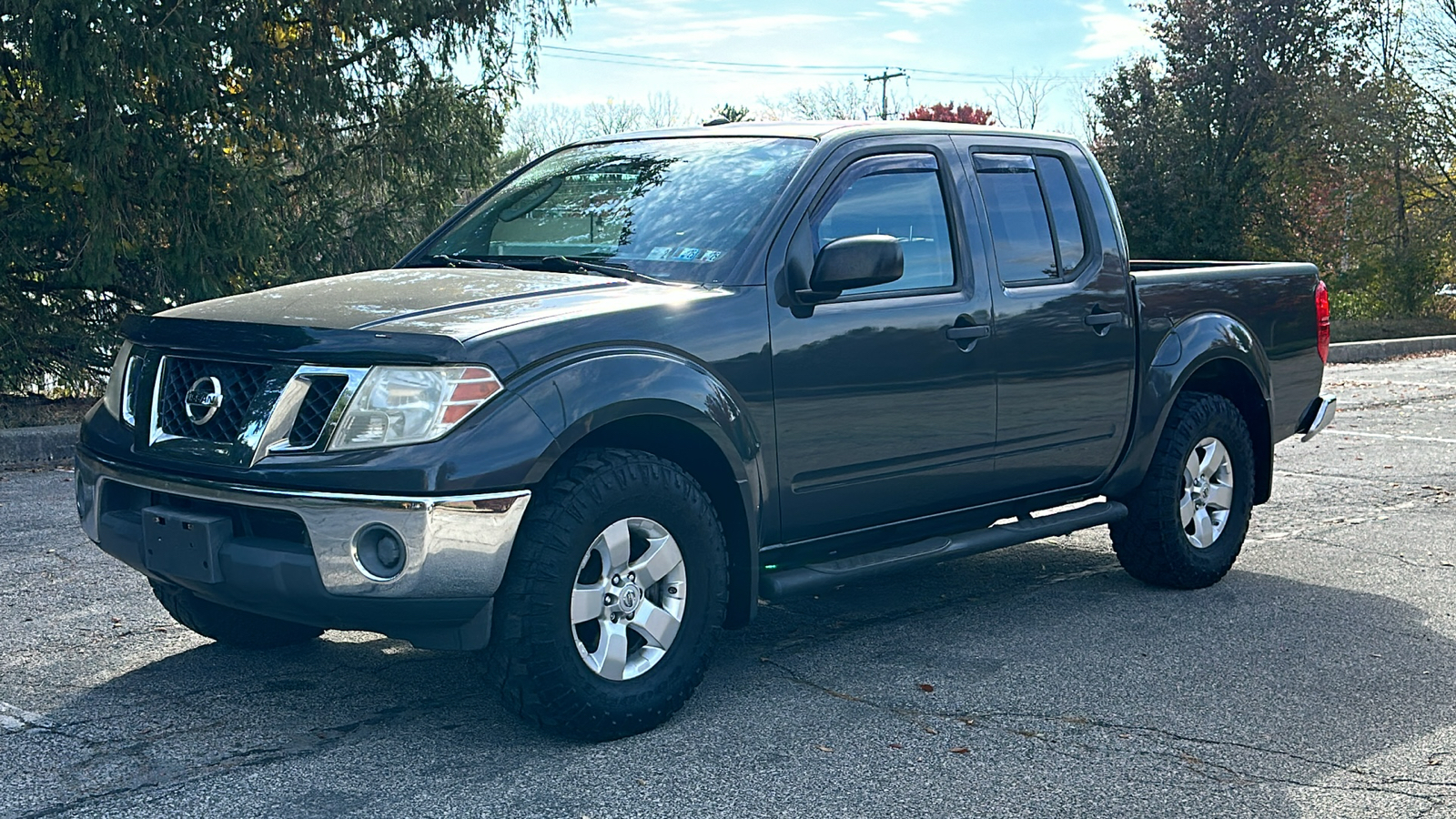 2011 Nissan Frontier SV 2