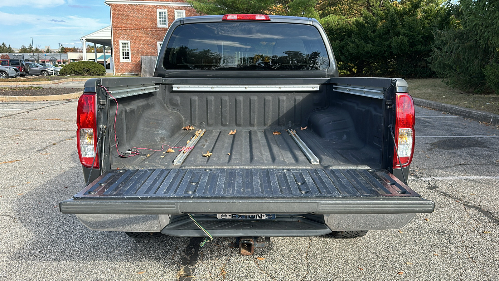 2011 Nissan Frontier SV 6