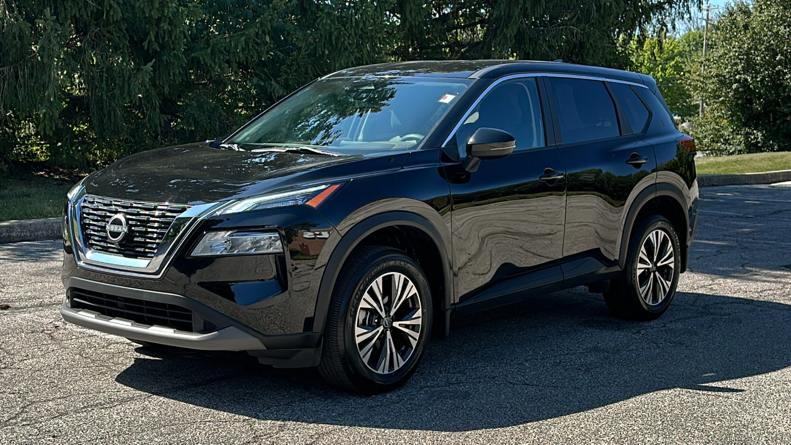 2023 Nissan Rogue SV 2