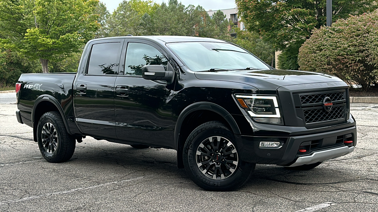 2022 Nissan Titan PRO-4X 1