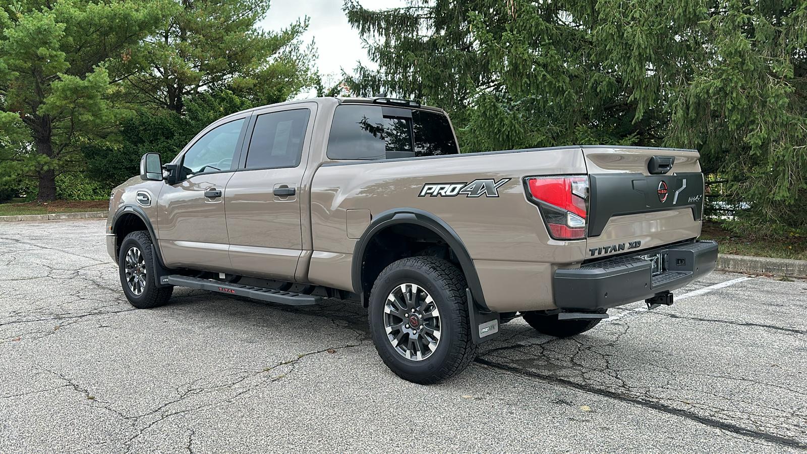 2024 Nissan Titan XD PRO-4X 8