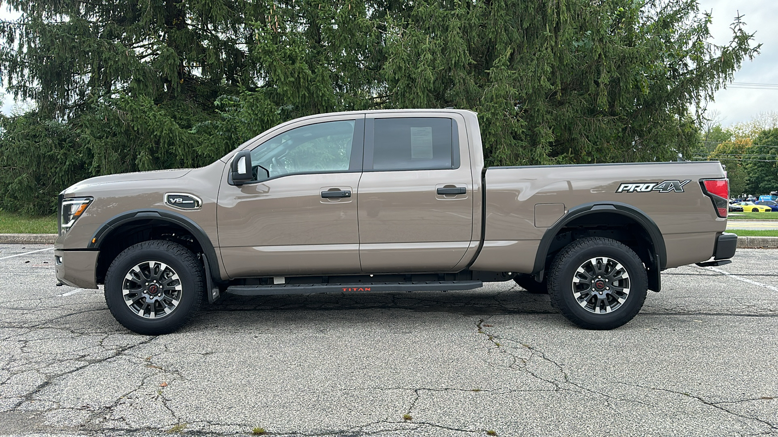 2024 Nissan Titan XD PRO-4X 29