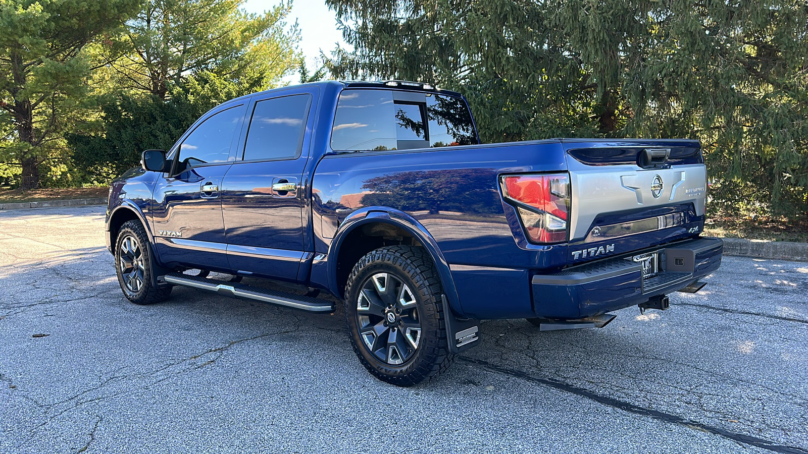 2021 Nissan Titan Platinum Reserve 8