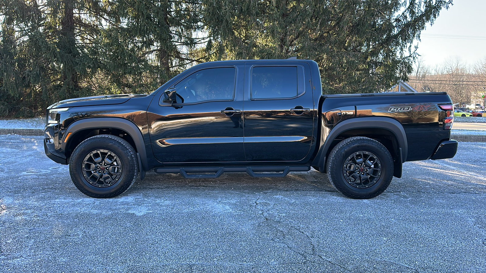 2023 Nissan Frontier PRO-4X 28