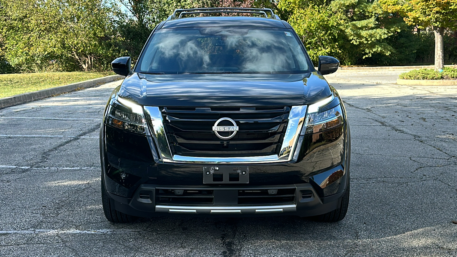 2024 Nissan Pathfinder SL 3