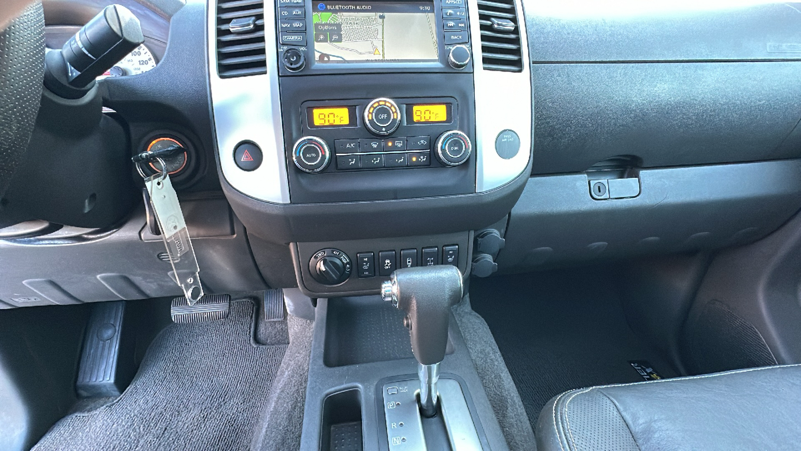 2015 Nissan Frontier PRO-4X 23