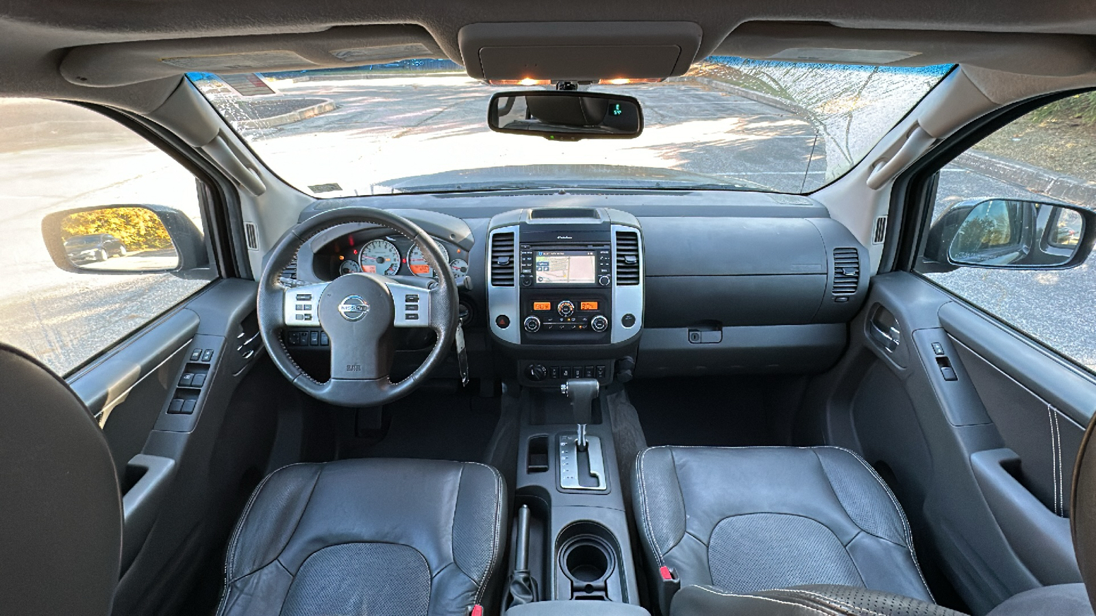 2015 Nissan Frontier PRO-4X 29