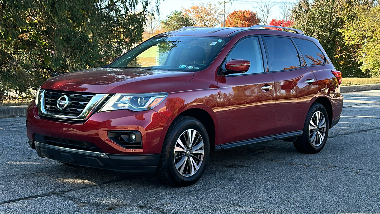 2017 Nissan Pathfinder SL 2