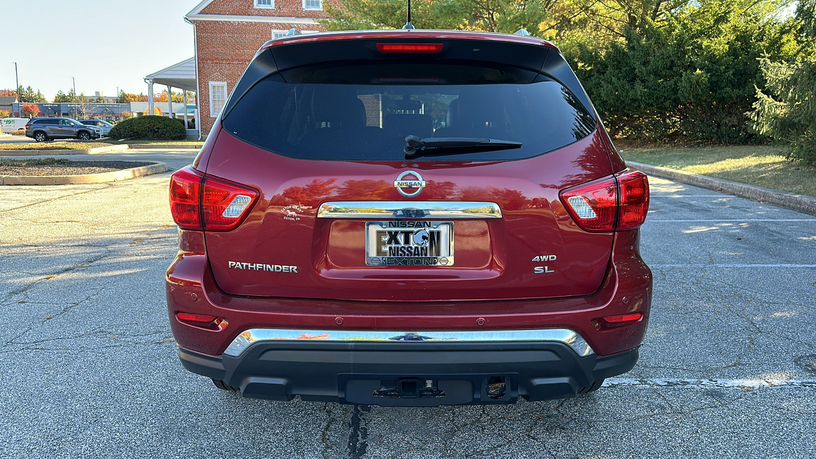 2017 Nissan Pathfinder SL 6