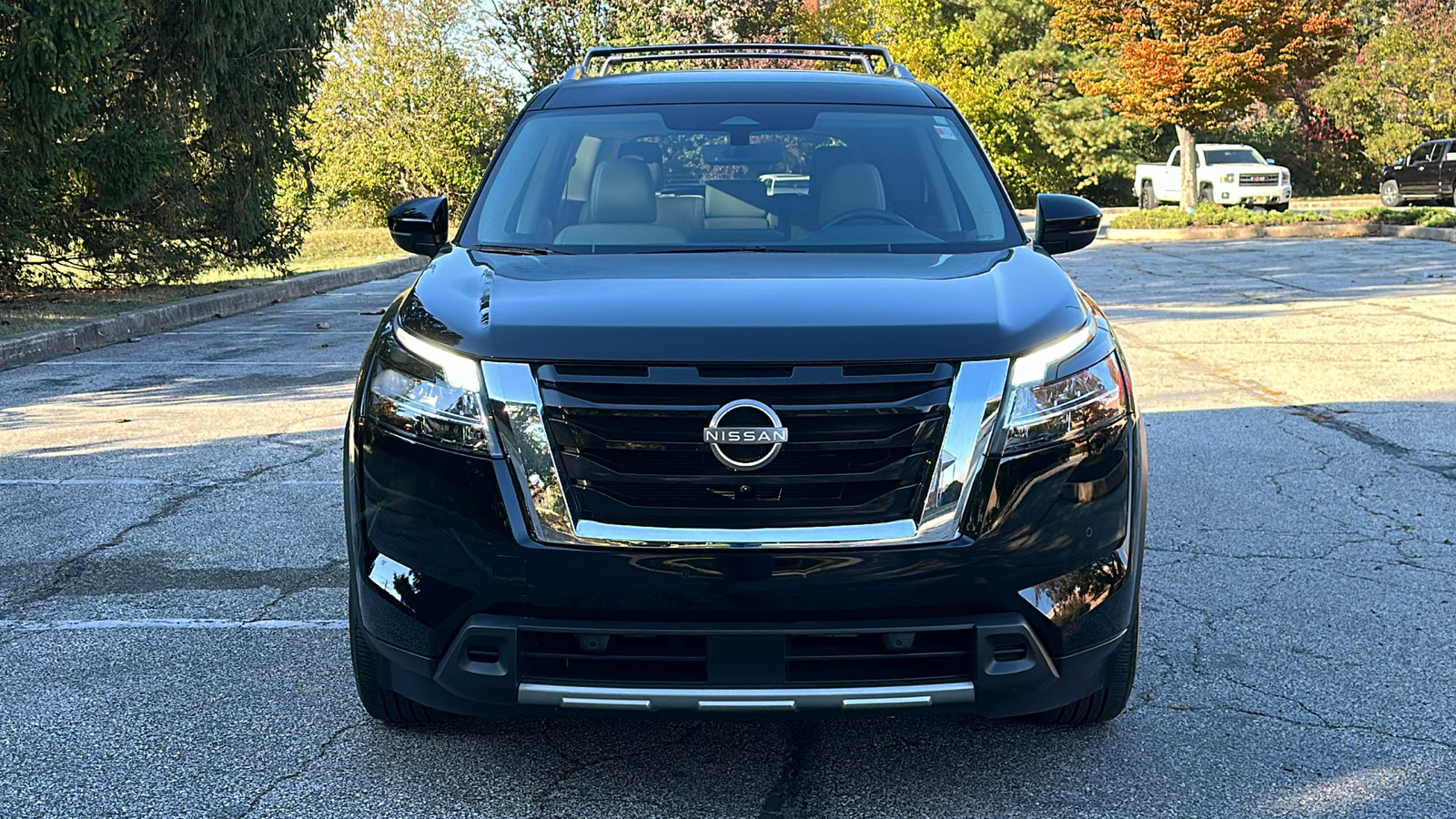 2023 Nissan Pathfinder SL 3