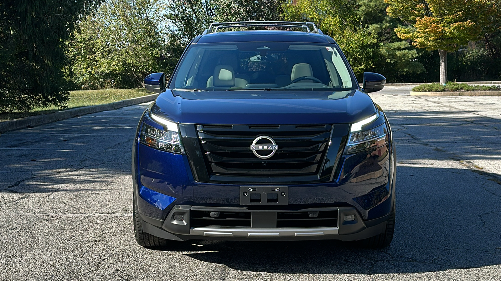 2023 Nissan Pathfinder SL 3