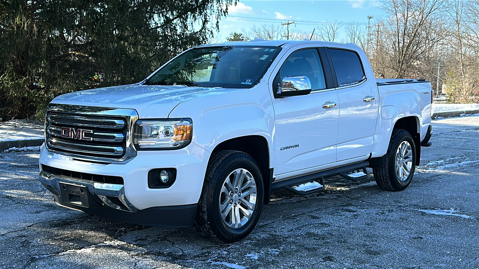 2019 GMC Canyon 4WD SLT 2