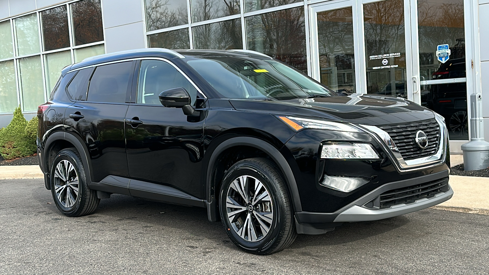 2021 Nissan Rogue SV 2